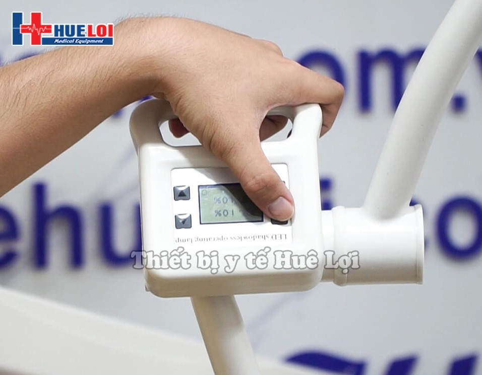 đèn mổ độ rọi cao